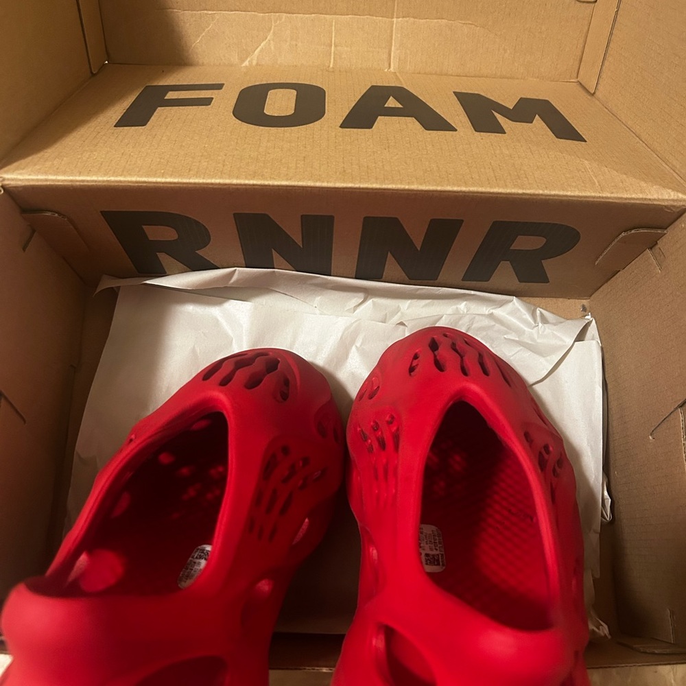 Yeezy Red Foam RNNR